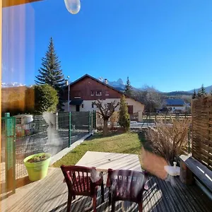 maison-jardin-vue-sur-les-montagnes.fr-provencehotel.com/